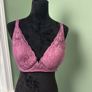 Victoria’s Secret pink plunge bra 38DDD